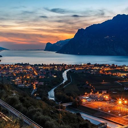 Hotel Isola Verde Torbole Sul Garda Esterno foto