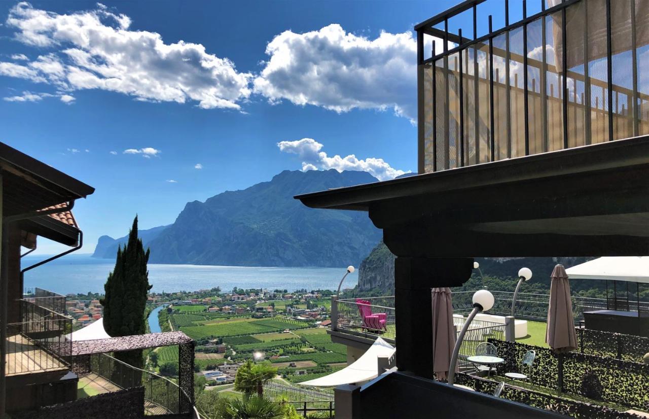 Hotel Isola Verde Torbole Sul Garda Esterno foto