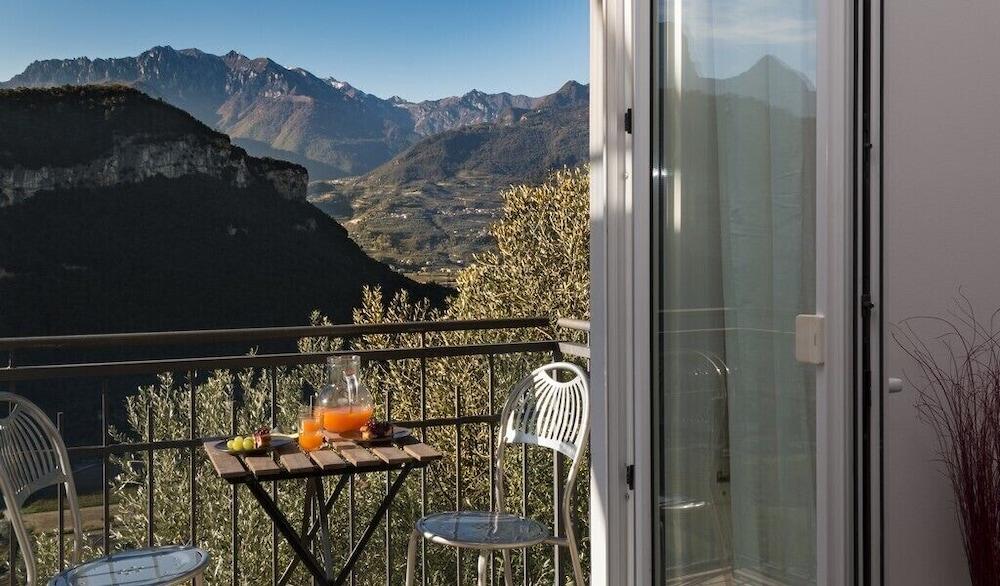 Hotel Isola Verde Torbole Sul Garda Esterno foto