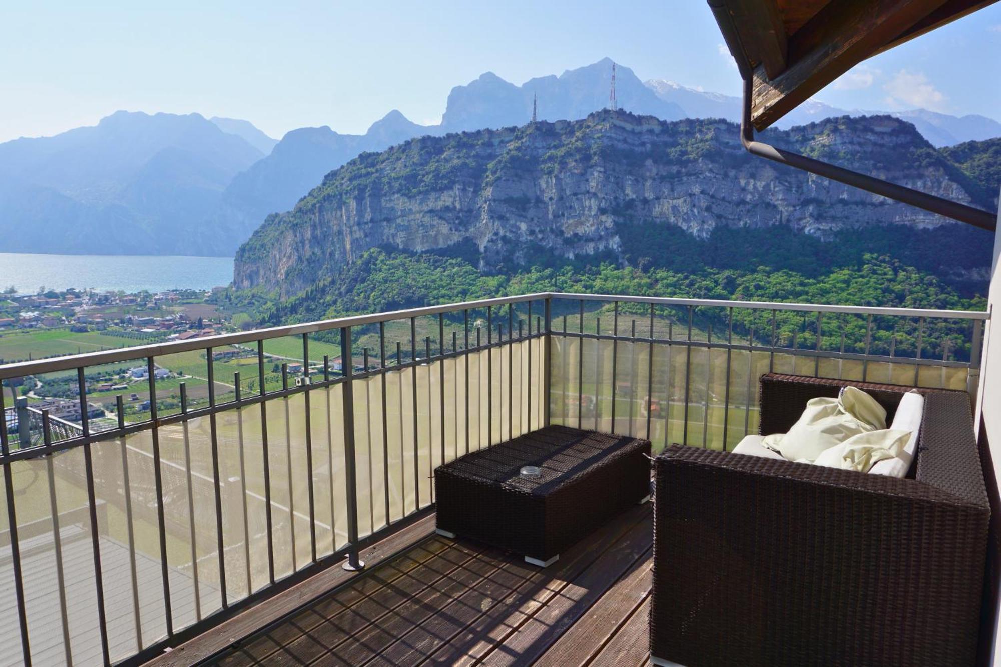 Hotel Isola Verde Torbole Sul Garda Esterno foto